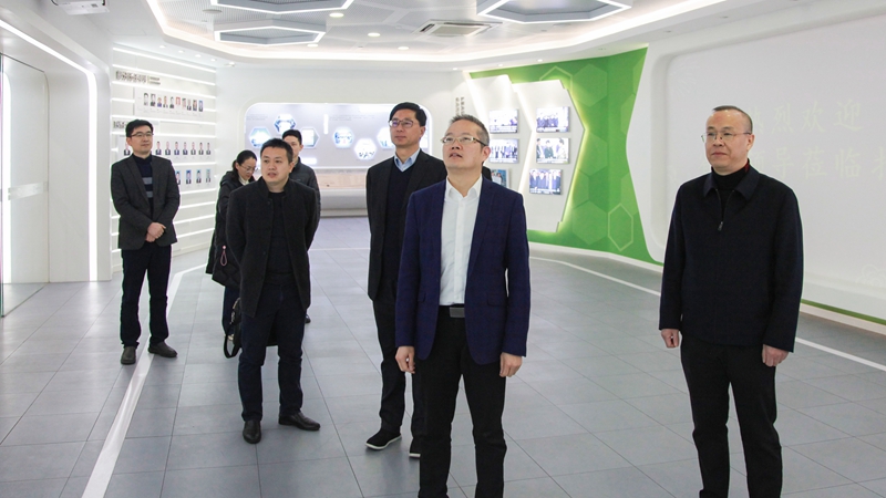 省供銷社黨委委員、理事會副主任董益彪走訪浙農(nóng)